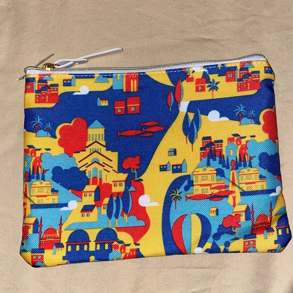 Turkey airlines pouch